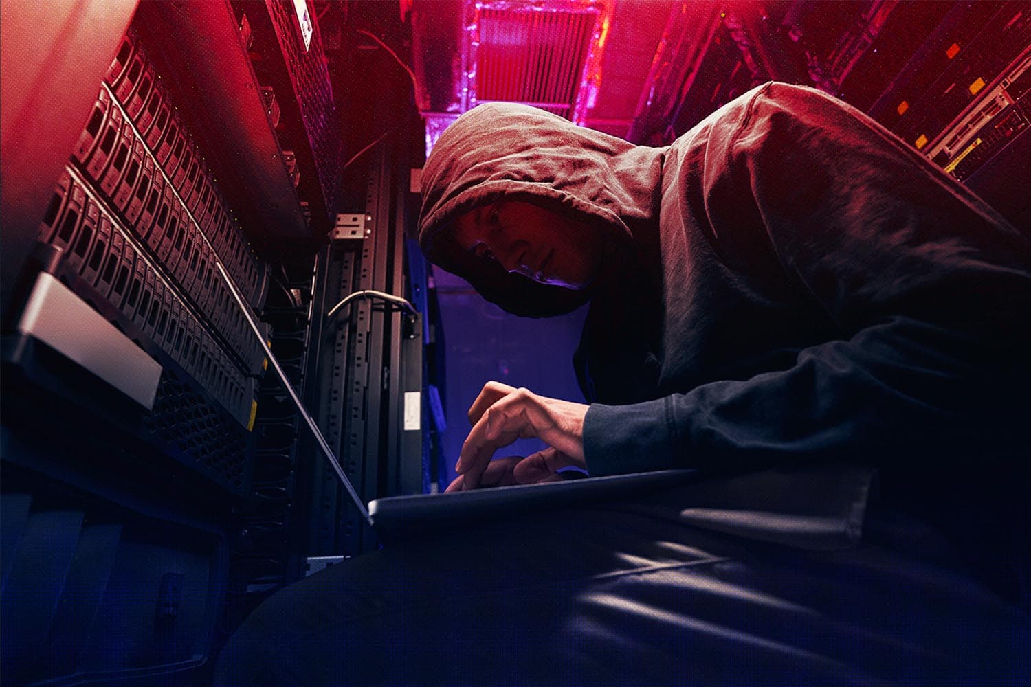 German_cybersecurity_officials_looking_into_attacks_on_websites_Microsoft_Teams_SPACEBAR_Hero_937803809e.jpeg