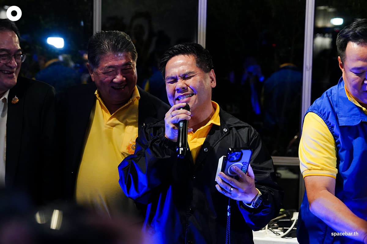 Government_Dinner_PPRP_Thaksin_SPACEBAR_Photo01_38b31f23f3.jpg