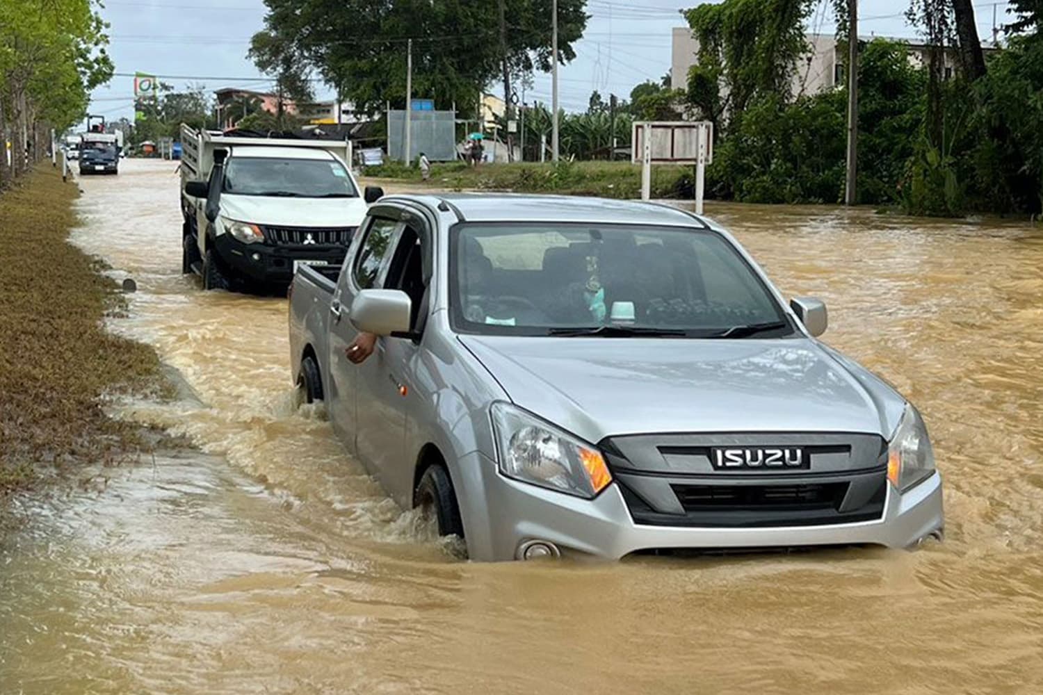 Heavy_rain_in_the_southern_region_Flooding_in_many_areas_SPACEBAR_Hero_b118f19ee6.jpg