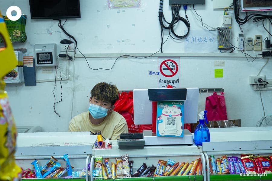 Huai_Khwang_China_Town_2_SPACEBAR_Photo12_5214f99344.jpeg
