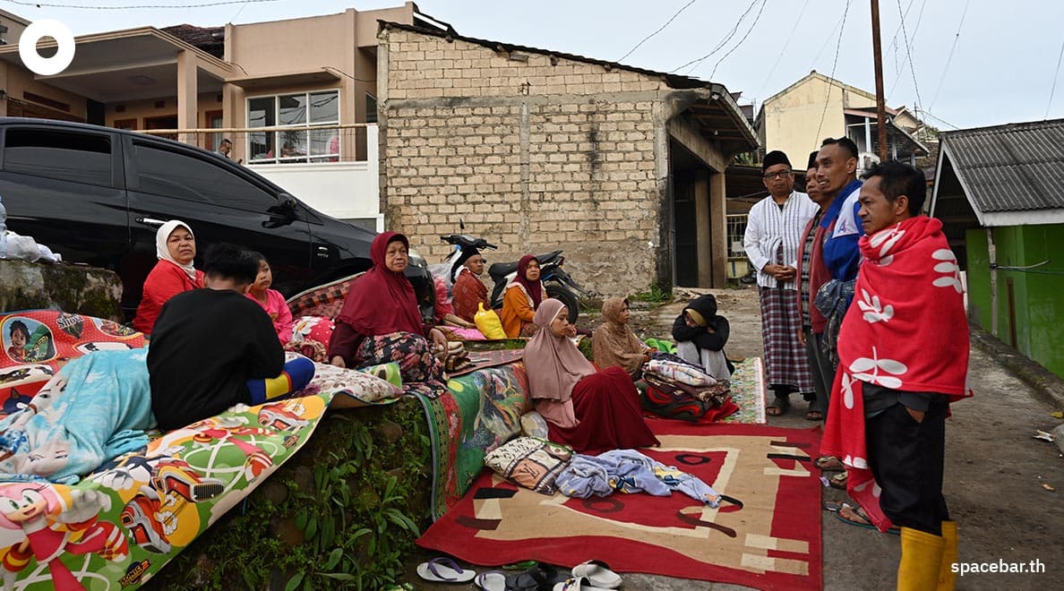 Indonesia_Java_quake_kills_and_injures_hundreds_peoples_SPACEBAR_Photo05_353090a992.jpeg