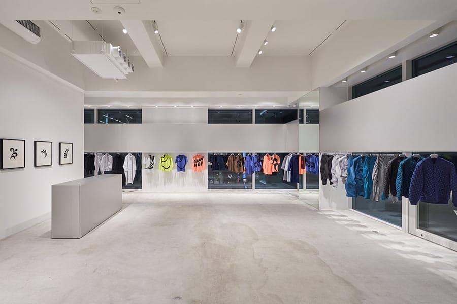 Inside_issey_miyake_ginza_tokyo_SPACEBAR_Photo04_88443e645d.jpeg