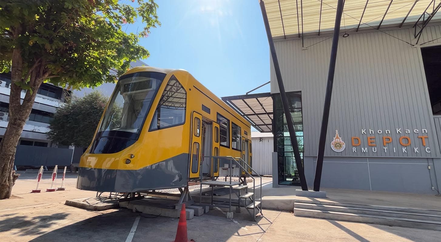 Isan_Tram_Line_Khon_Kaen_Province_the_first_prototype_of_light_rail_in_Thailand_SPACEBAR_Photo06_424c56052b.jpg