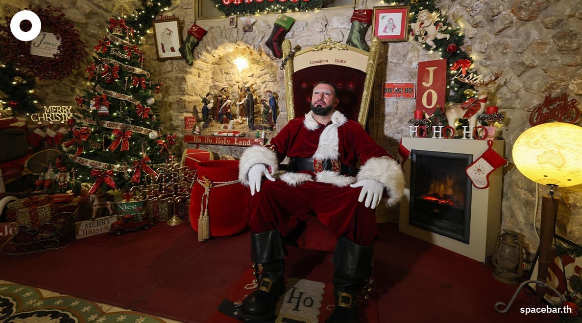 Issa_Kassissieh_former_basketball_captain_christmas_Santa_Claus_Jerusalem_SPACEBAR_Photo07_97086a1337.jpeg