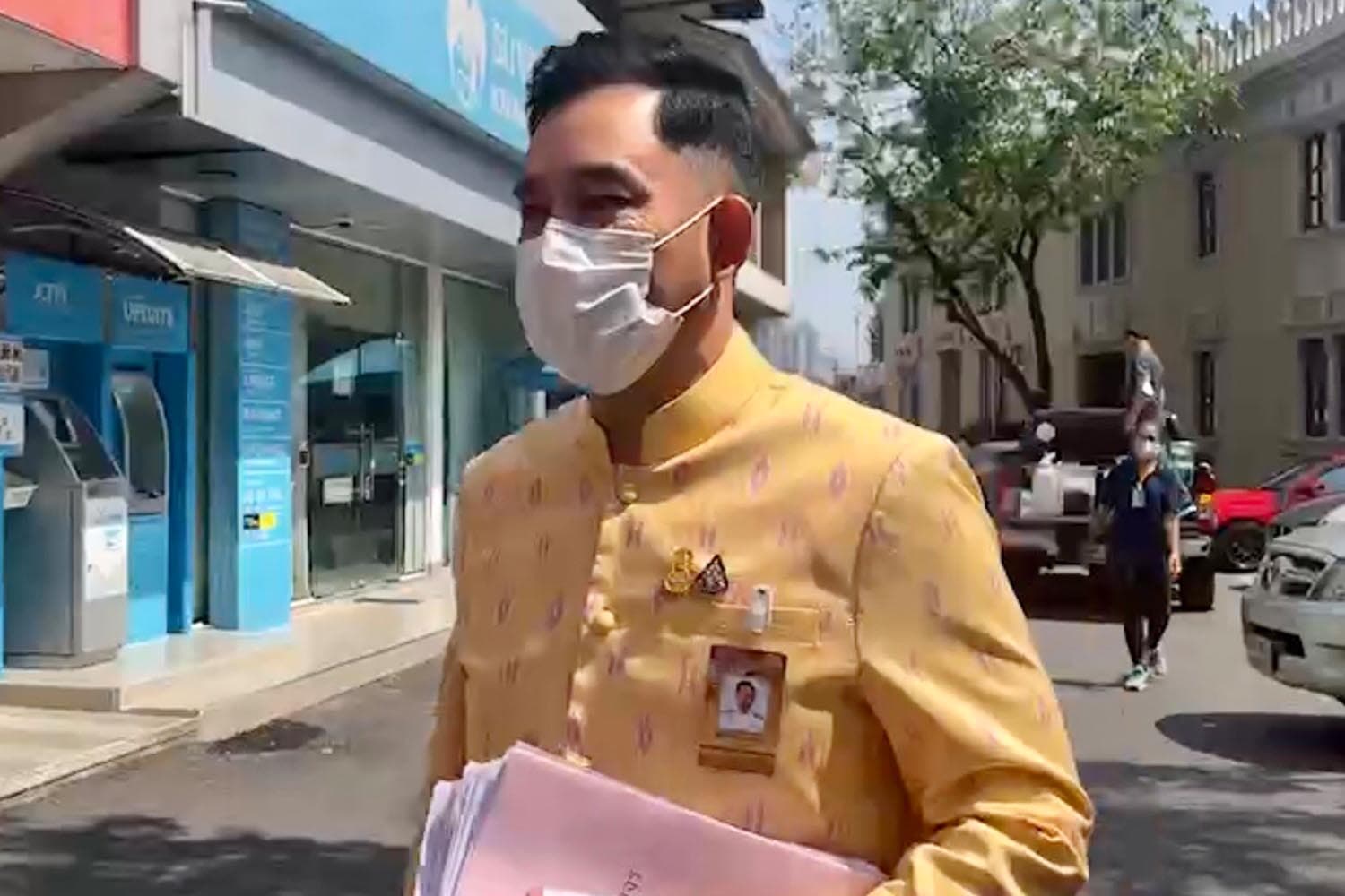 Itthipol_confirmed_not_move_to_Pheu_Thai_Party_and_would_stay_to_help_Gen_Prayut_SPACEBAR_Hero_d9d51ae356.jpeg