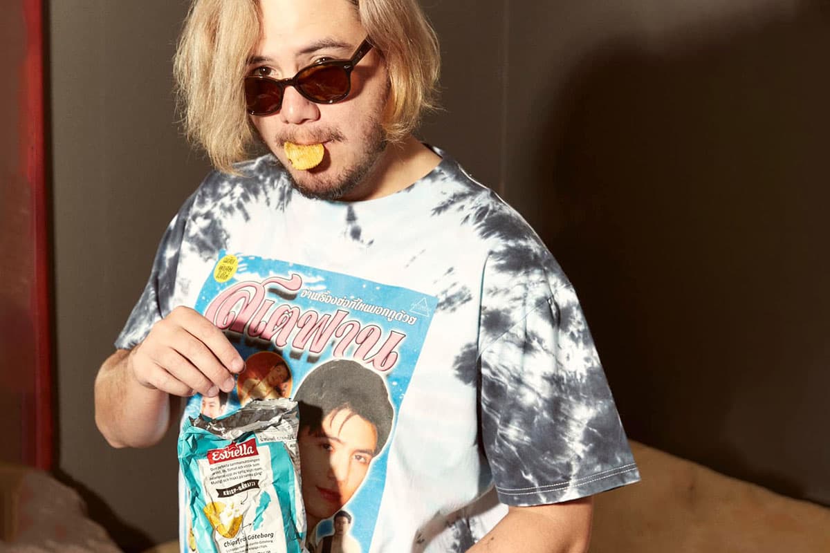 JOY_2_Tie_Dye_T_shirt_Interview_SPACEBAR_Photo08_f289d8adc2.jpeg
