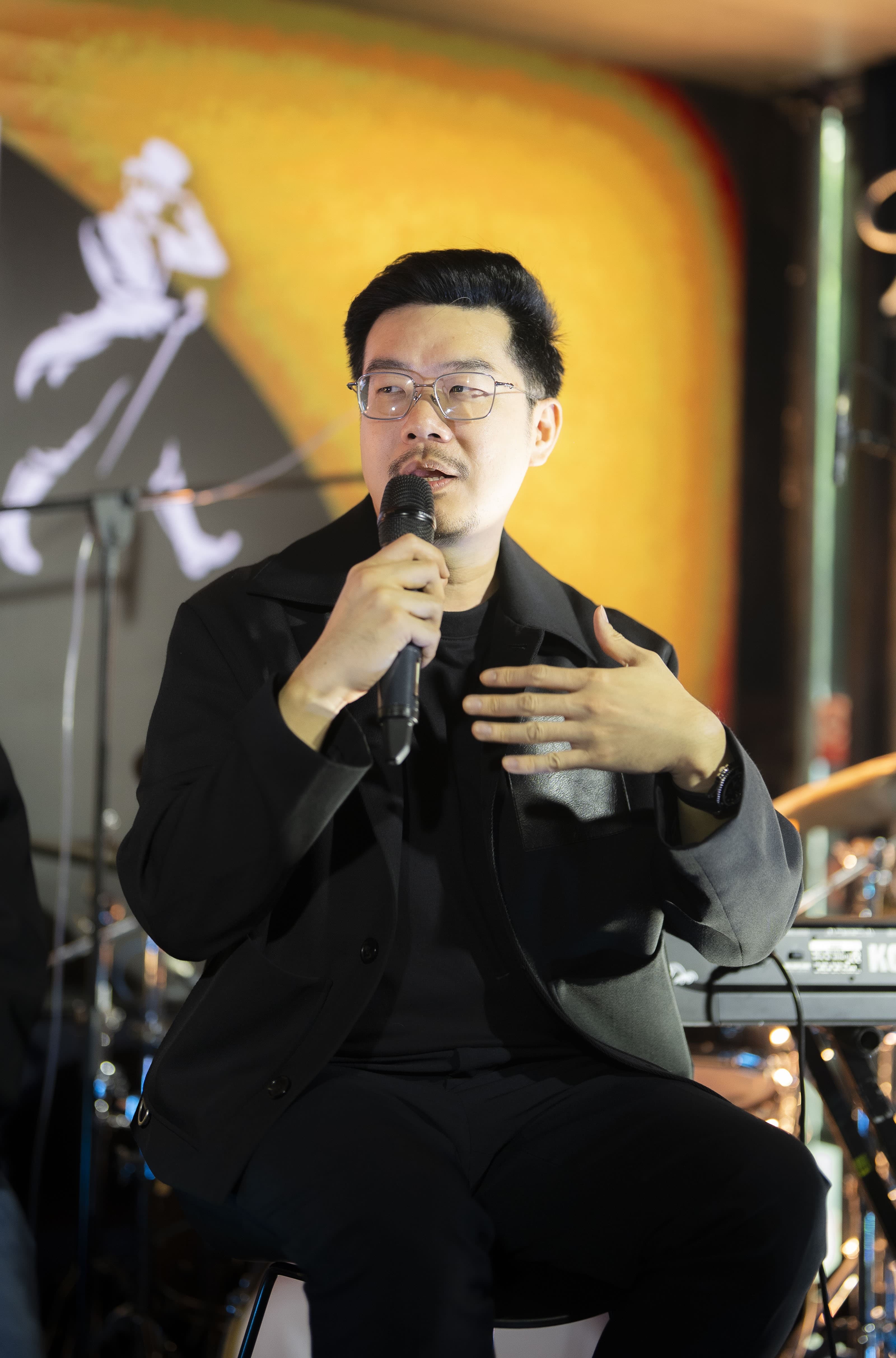 JW_x_Fungjai_Presents_KEEP_WALKING_Music_Space_Sarun_Pinyarat_CEO_and_co_founder_of_Fungjai_f34940dff9.jpg