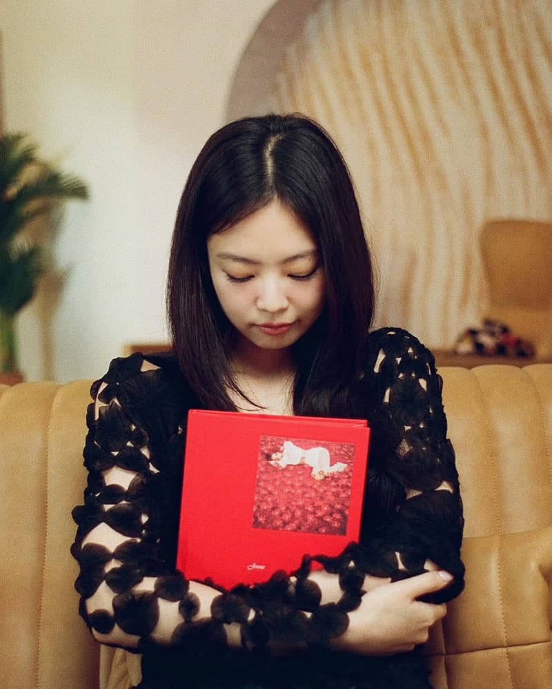 Jennie_Opening_Tracklist_RUBY_ALBUM_SPACEBAR_Photo_V01_6948387bec.jpg
