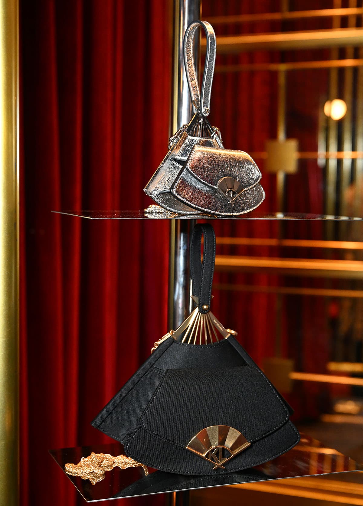 KARL_LAGERFELD_x_The_Ultimate_Icon_Collection_SPACEBAR_Photo03_b3bf1c7e2e.jpeg