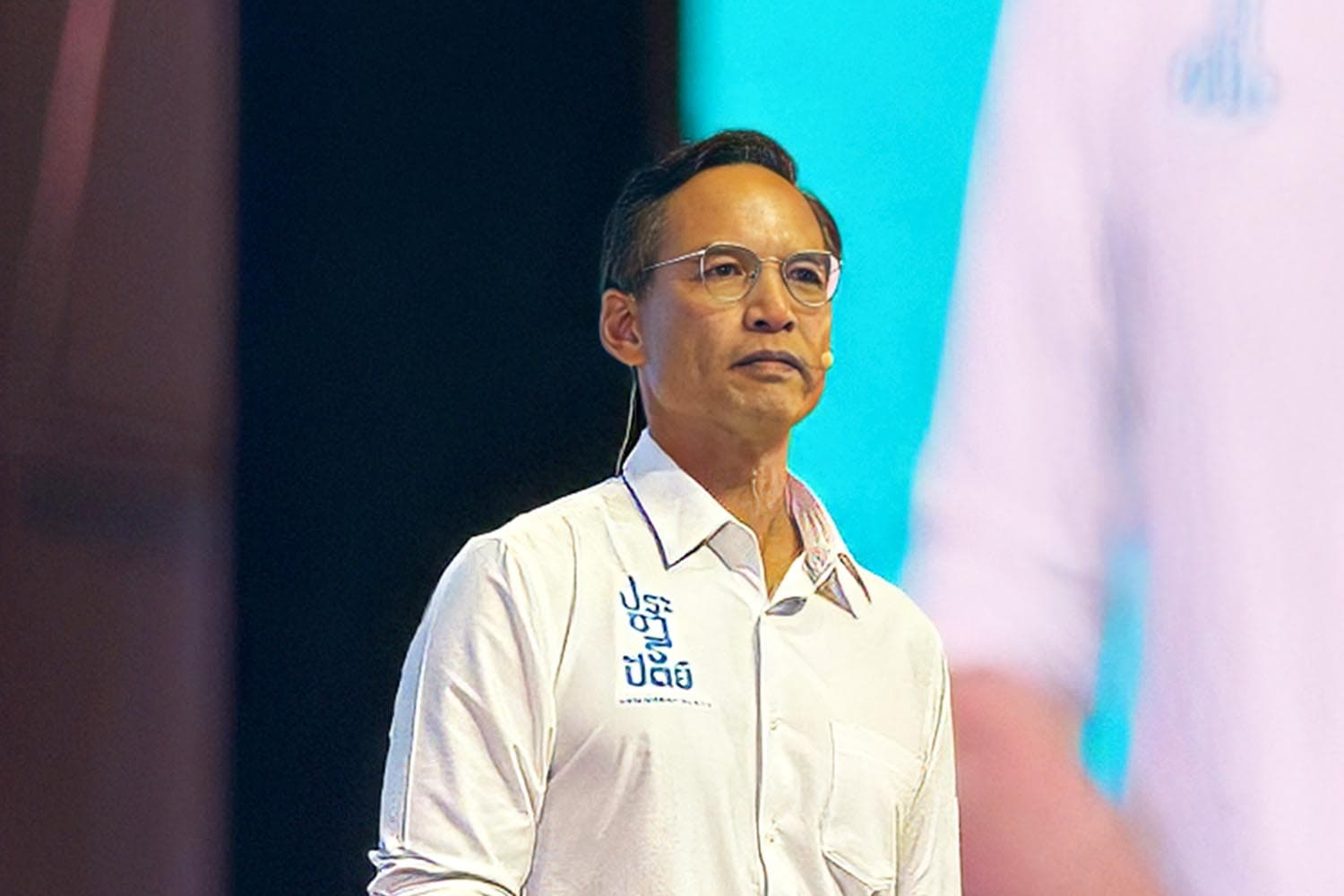 บริหาร ‘น้ำมัน’ อย่างเป็นธรรม ‘กรณ์’ จี้ ‘รัฐบาล’ ต้องโปร่งใส