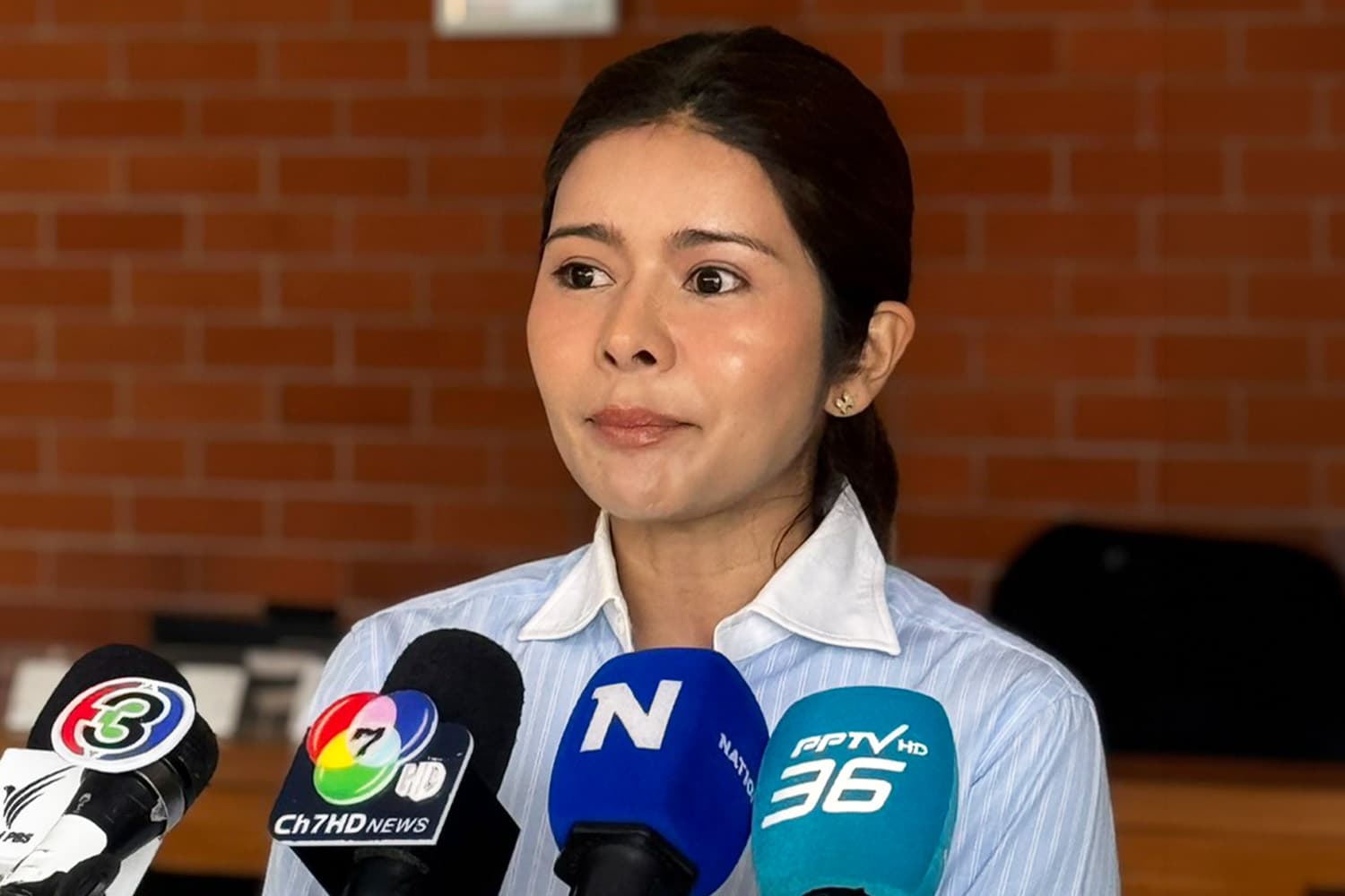 ‘ลิซ่า’ ซัด ‘อนุทิน’ เด้ง ‘ผู้ว่าฯ-รองผู้ว่าฯ ภูเก็ต’ แค่ละครตบตา-วัดพลังภายใน