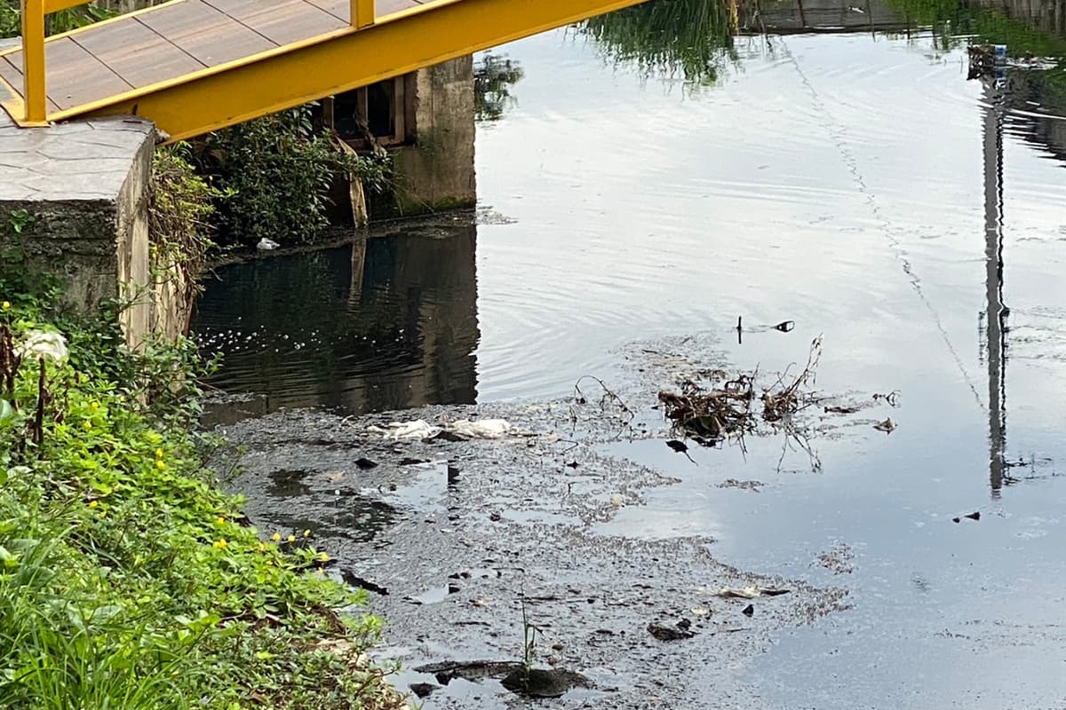 Mae Kha-Canal-is-polluted-A-problem-in-Chiang Mai-that-still-has-no-solution-SPACEBAR-Photo07.jpg