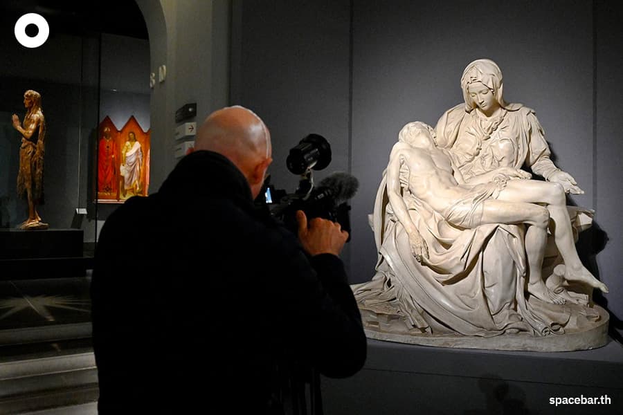 Michelangelo_three_pieta_SPACEBAR_Photo03_75fa892fe7.jpeg