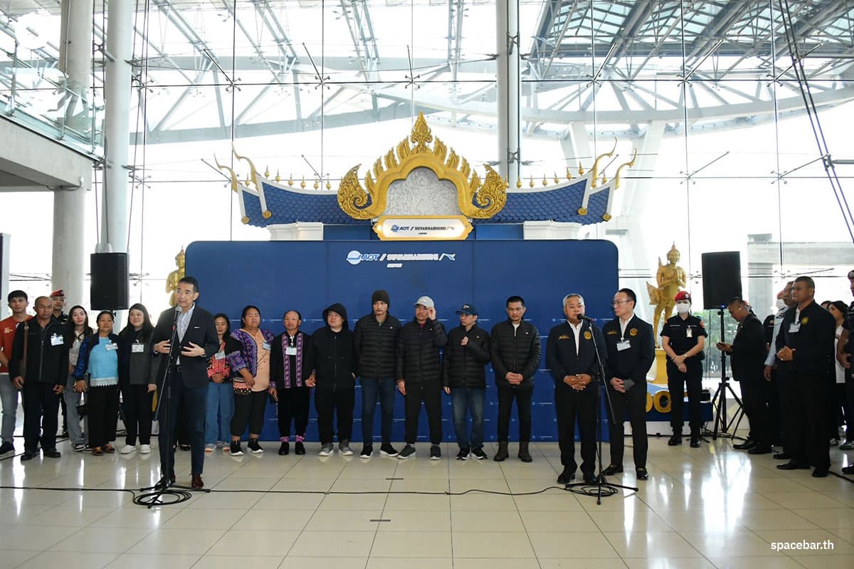 Ministry_of_Foreign_Affairs_receives_5_Thai_hostages_after_Hamas_releases_them_back_home_SPACEBAR_Photo02_4a8fb7186c.jpg