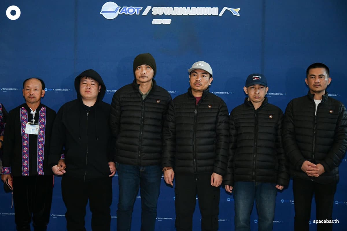 Ministry_of_Foreign_Affairs_receives_5_Thai_hostages_after_Hamas_releases_them_back_home_SPACEBAR_Photo03_5985302c9f.jpg