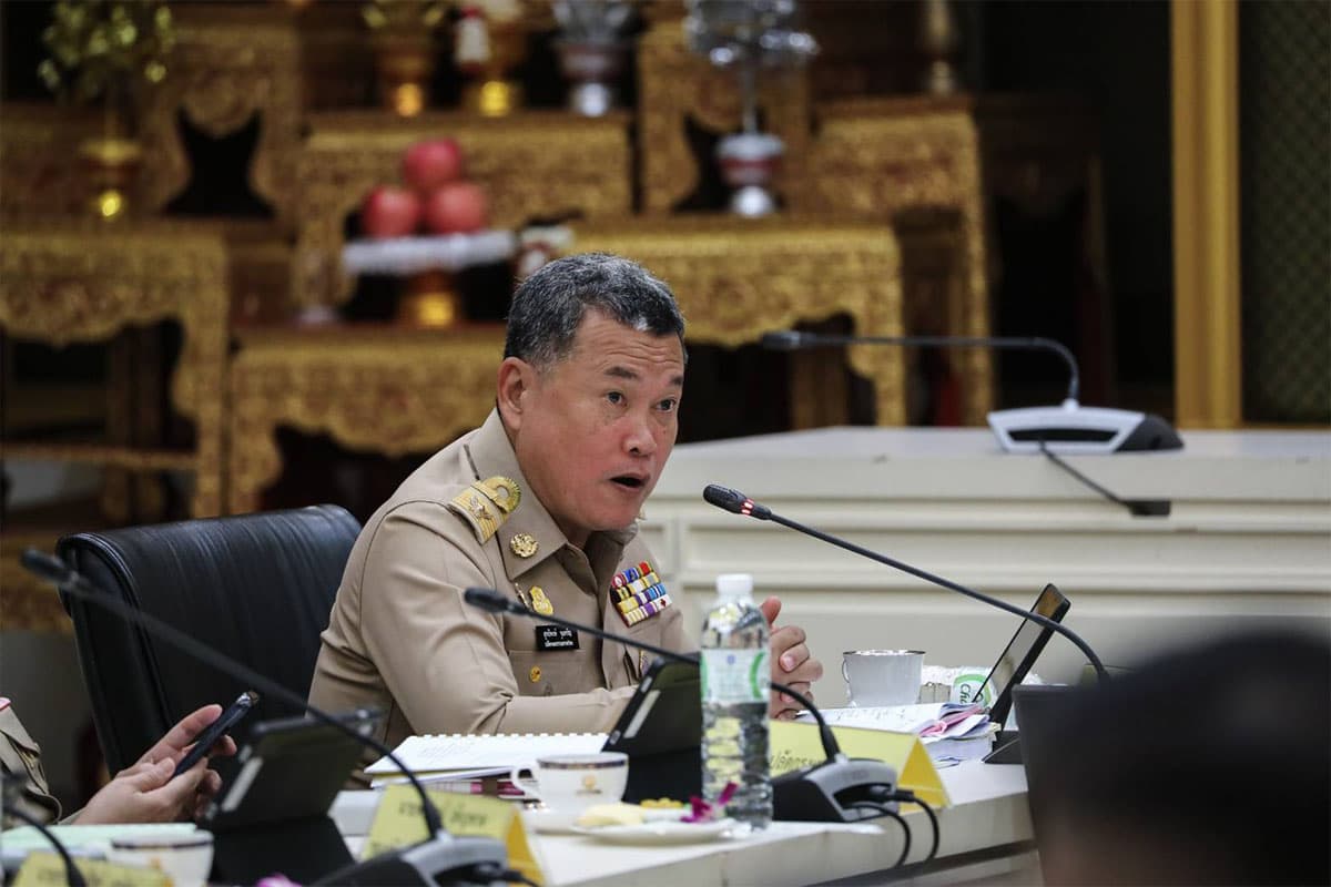 Ministry_of_Interior_joins_forces_with_police_to_suppress_influence_throughout_Thailand_SPACEBAR_Photo01_f5801585ea.jpg