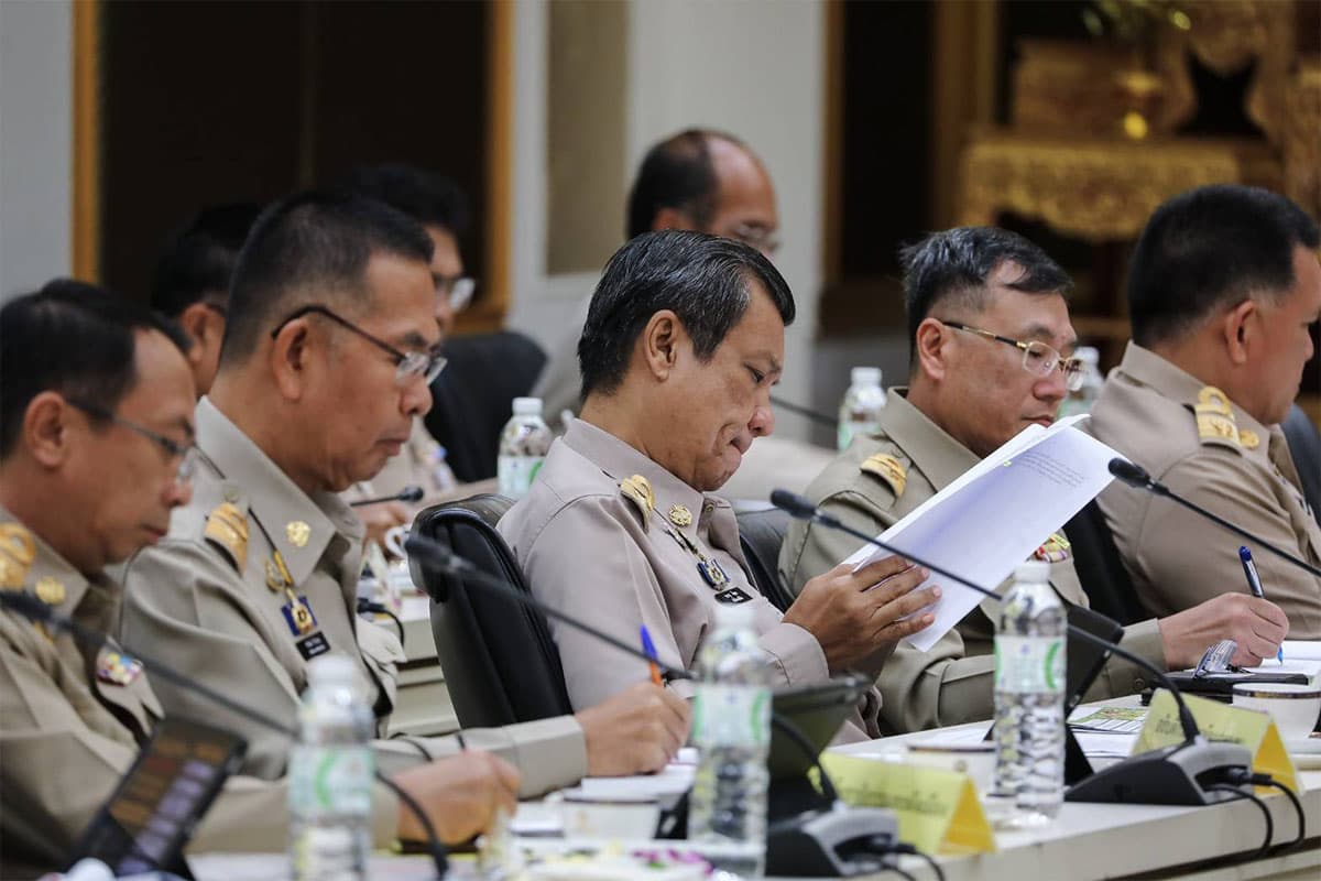 Ministry_of_Interior_joins_forces_with_police_to_suppress_influence_throughout_Thailand_SPACEBAR_Photo02_6853476f00.jpg