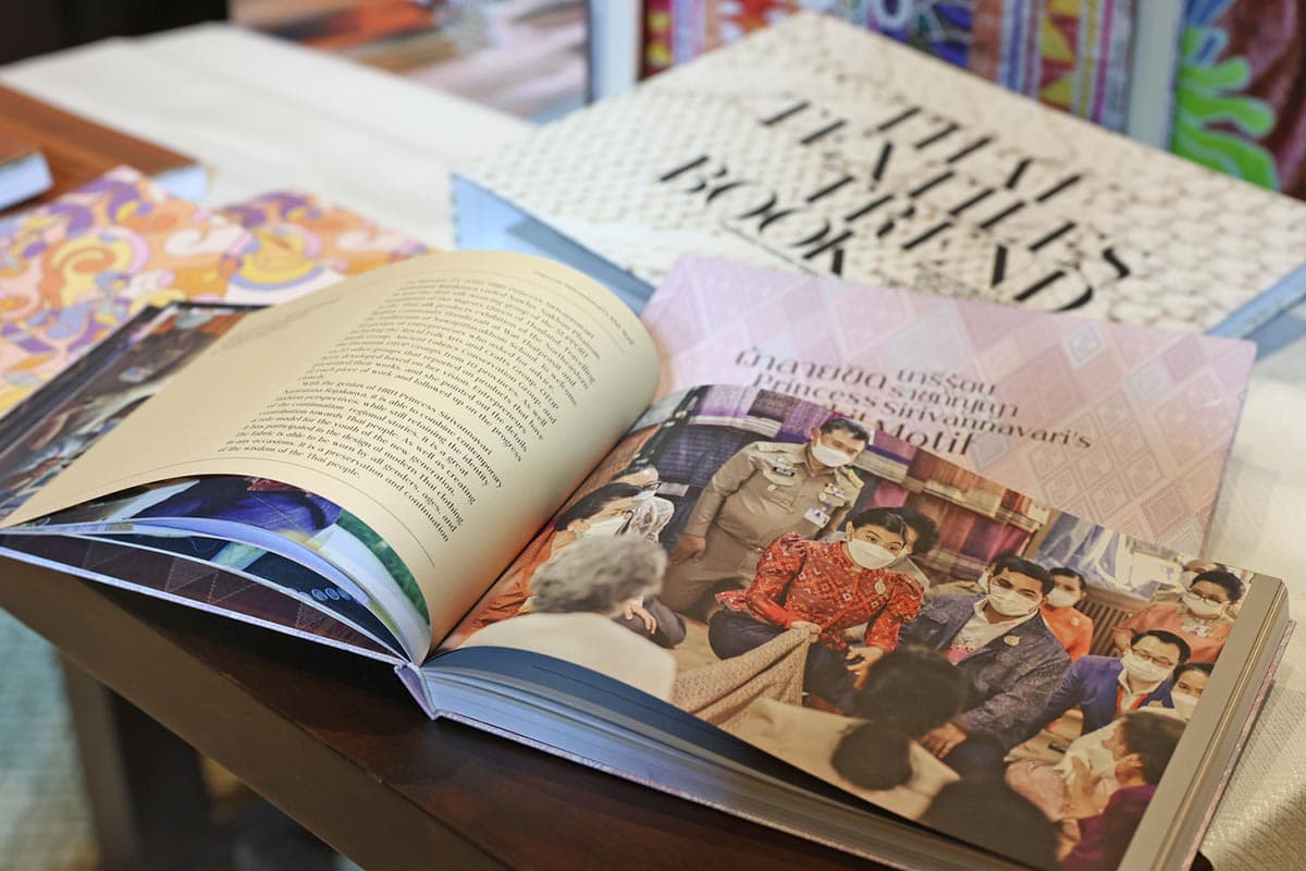 Ministry_of_Interior_makes_photo_book_Her_Royal_Highness_Princess_Sirivannavari_SPACEBAR_Photo08_a6392df602.jpg