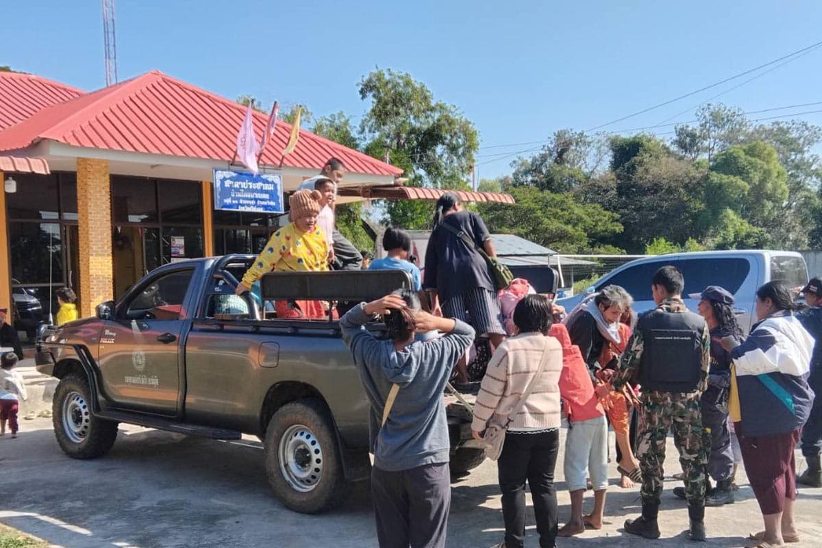 Mobilizing-park-officials-to-support-the-evacuation-of-people-from-the-Thai-Cambodian-border-SPACEBAR-Photo05.jpg