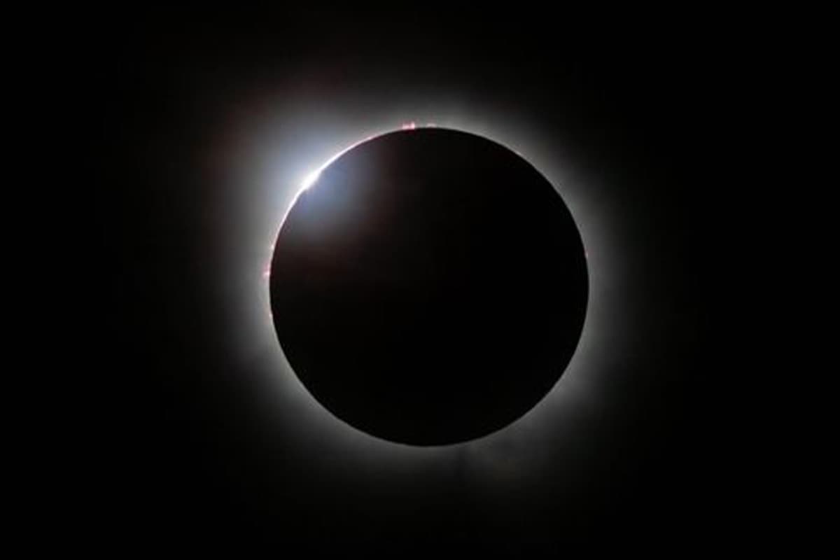 NARIT_Solar_Maximum_Eclipse_SPACEBAR_Photo02_61a5f8121e.jpg