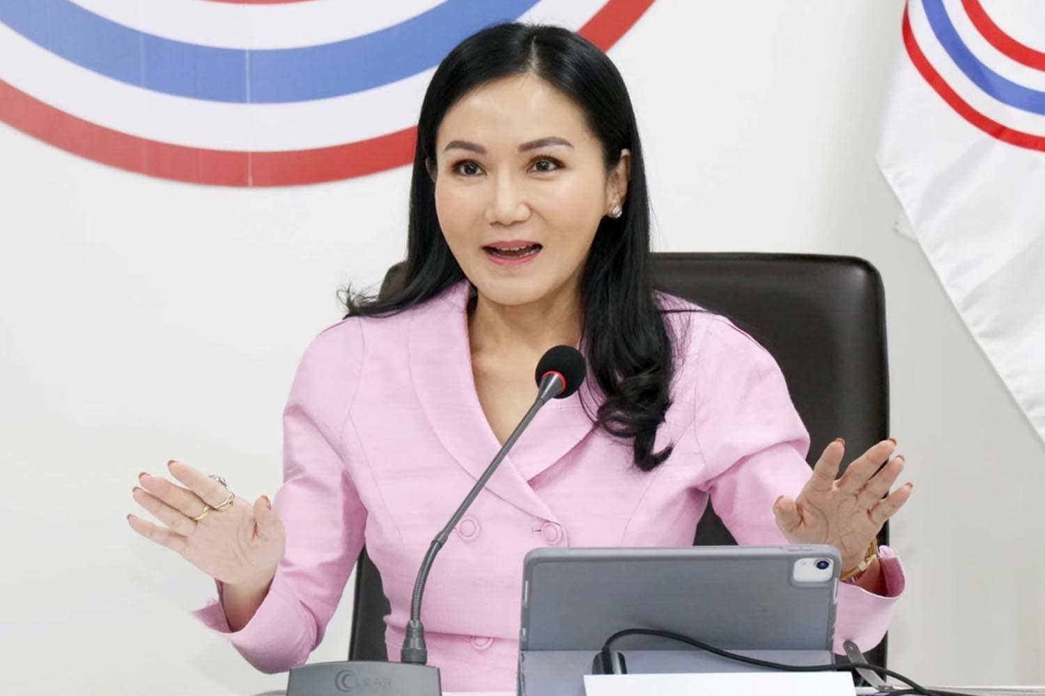 Narumon_confirms_Palang_Pracharat_Party_no_deal_with_Pheu_Thai_Party_SPACEBAR_Hero_99e051f3fb.jpeg