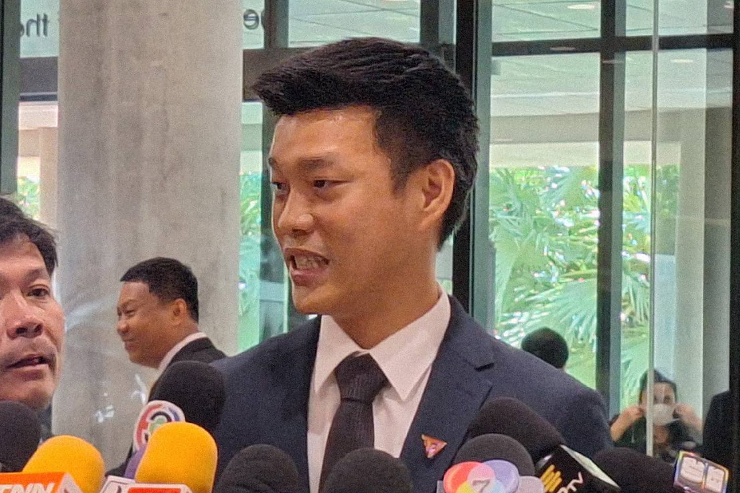 Natthaphong_said_MFP_not_focus_only_on_political_discourse_SPACEBAR_Hero_14c19e3ac1.jpg