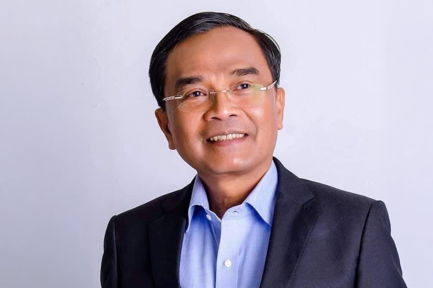 Nipit_Intarasombat_criticizes_Prayut_supporters_SPACEBAR_Hero_9c6a964965.jpg