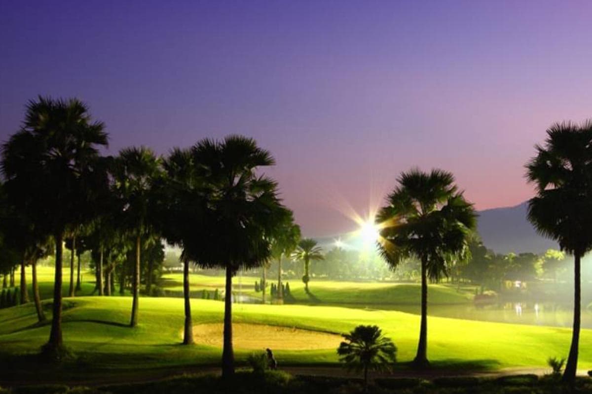 Northern_golf_course_business_is_booming_a_popular_target_SPACEBAR_Photo02_1dd9fdb55f.jpg