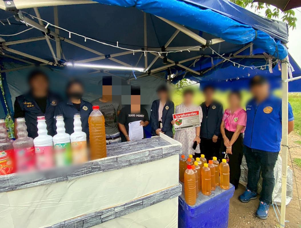 ONCB-is-sweeping-across-Thailand-cracking-down-on-kratom-shops-SPACEBAR-Photo02.jpg
