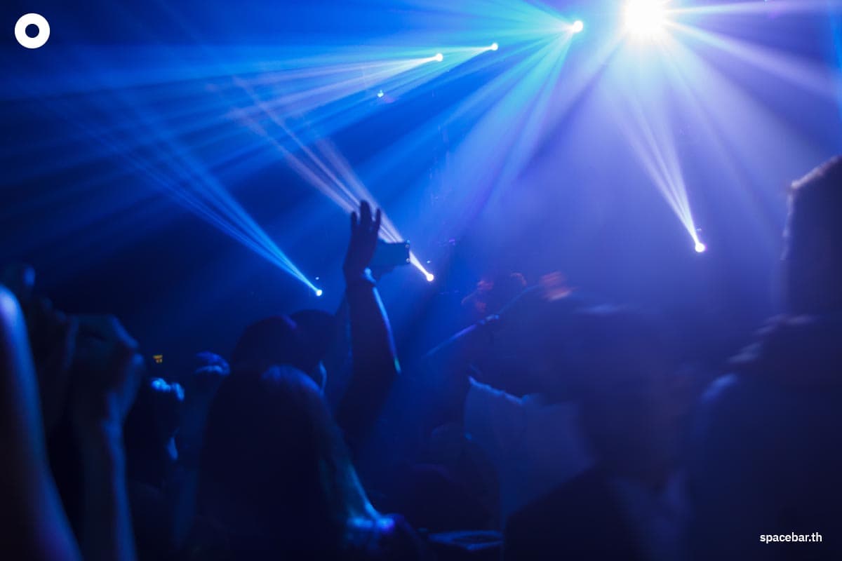 Open_entertainment_venues_at_4_am_in_4_main_provinces_starting_15_Dec_SPACEBAR_Photo04_50410bdfd4.jpg
