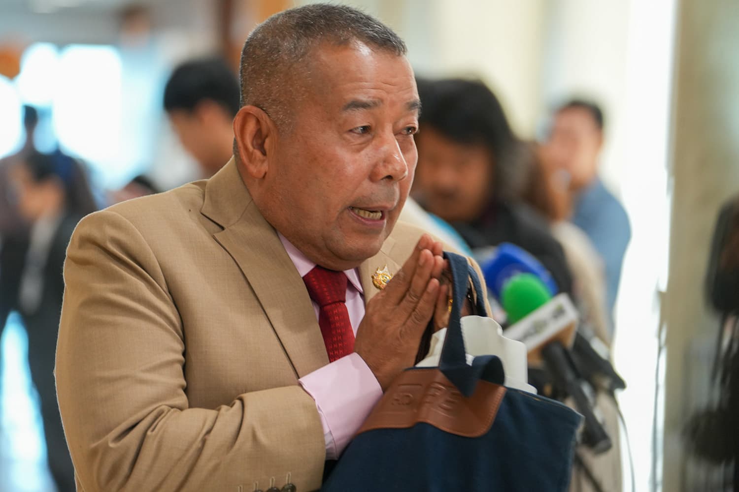 PHUE_THAI_PARTY_prepares_to_amend_the_Constitution_SPACEBAR_Hero_1eb7e5d688.jpg