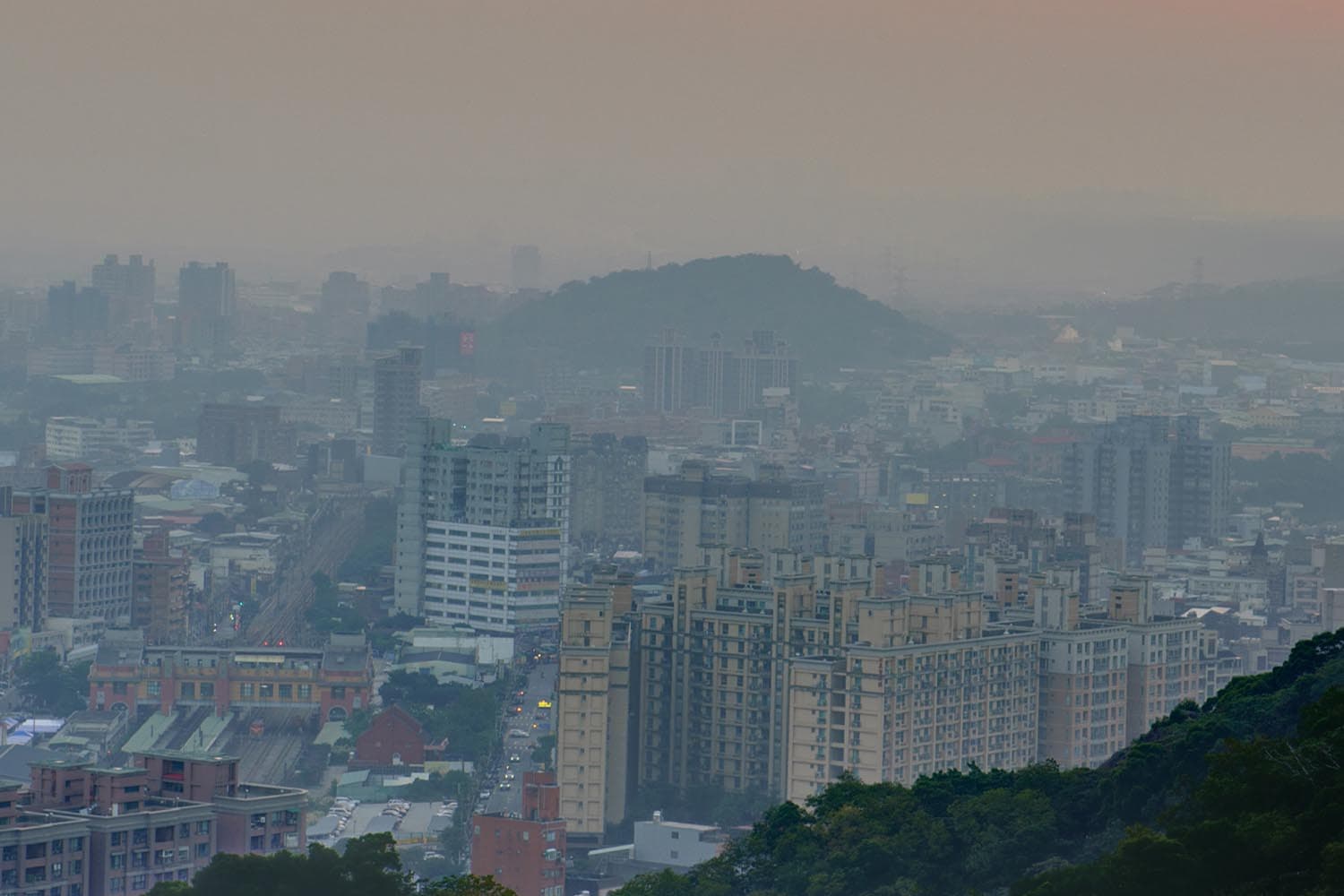 PM_2_point_5_in_Bangkok_exceeds_the_standard_in_55_areas_SPACEBAR_Hero_902284c4e4.jpeg