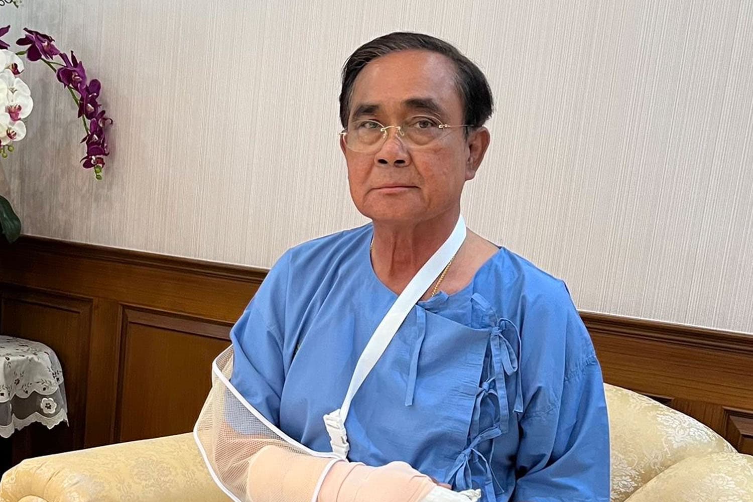 PM_Prayut_feeling_better_doctors_revealed_that_his_right_hand_was_infected_without_complications_SPACEBAR_Hero_18a4b88122.jpeg