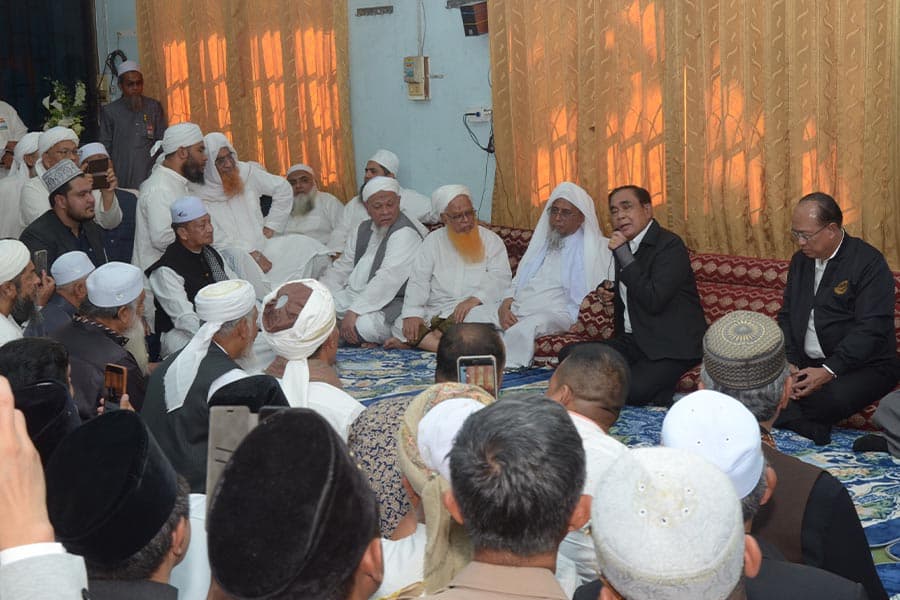 PM_Prayut_met_southern_Islamic_leaders_Emphasize_that_Thailand_must_not_be_divided_SPACEBAR_Photo01_4710c3762e.jpeg