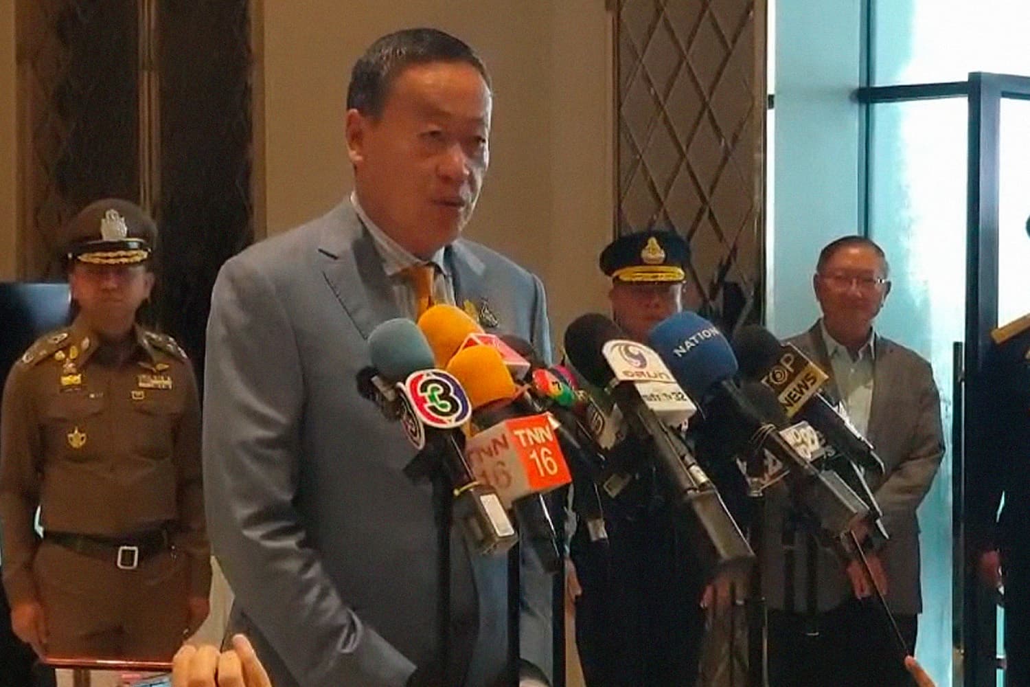 PM_Srettha_is_waiting_for_confirmation_1_Thai_dead_11_arrested_in_attack_on_Israel_SPACEBAR_Hero_d33f31c7fb.jpg