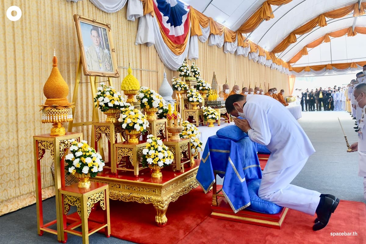 PM_Srettha_make_merit_King_rama9_SPACEBAR_Photo00_bd02c08bac.jpg