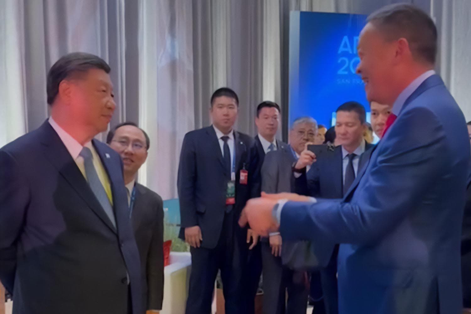 PM_Srettha_talk_with_Xi_Jinping_Football_SPACEBAR_Hero_610eadd74f.jpg