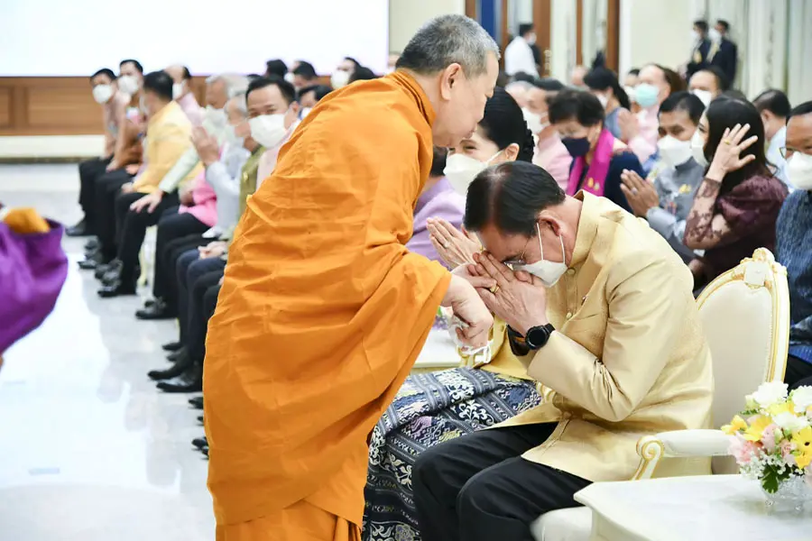 PM_made_merit_for_new_year_and_pay_homage_to_sacred_things_of_Government_House_SPACEBAR_Photo02_cc42d4d7bd.jpeg