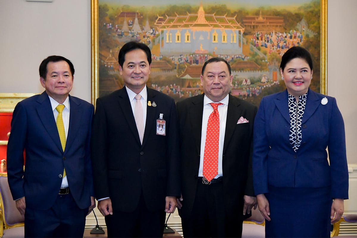 PM_praised_the_Social_Terrace_Special_Development_Zone_Committee_SPACEBAR_Photo02_b8c325bdbd.jpeg