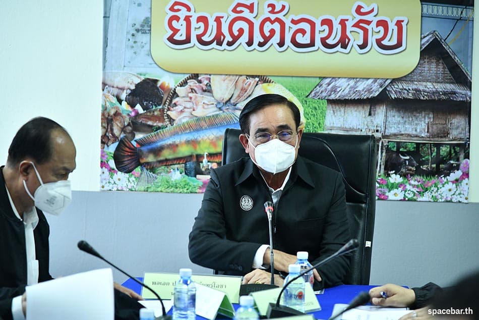 PM_presided_over_opening_ceremony_to_help_farmers_in_Phetchabun_today_SPACEBAR_Photo01_061384edd5.jpeg