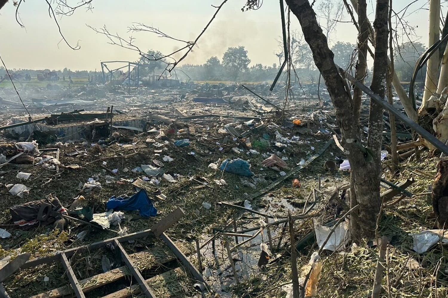 PM_saddened_by_the_Suphanburi_fireworks_factory_explosion_SPACEBAR_Hero_f26140b0a0.jpg