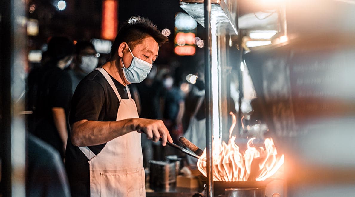 PM_welcomed_Michelin_Guide_Thailand_2023_selected_189_Thai_restaurants_street_food_SPACEBAR_Hero_3ddeca4880.jpeg