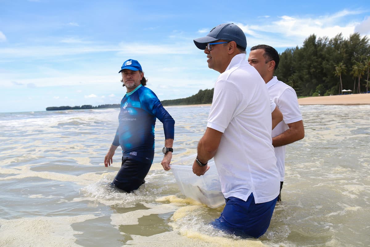 PR_J_and_W_Marriott_Banded_Cat_Shark_Conservation_Center_SPACEBAR_Photo03_5813320f2a.jpeg