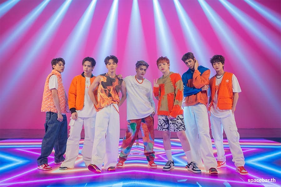 PR_News_Atlas_Boyfriend_New_Single_SPACEBAR_Photo01_c1b7a12a8a.jpeg