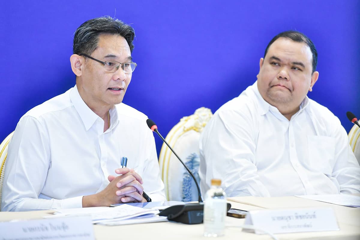 PTT-and-Bangchak-increase-production-by-9%-expecting-to-distribute-reserve-oil-within-1-2-days-SPACEBAR-Photo03.jpg