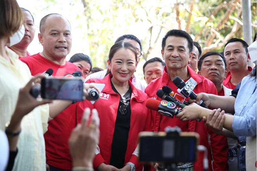 Paethongtarn_Pheu_Thai_Party_campaign_Amnat_Charoen_SPACEBAR_Photo04_1125e0eb3a.jpeg