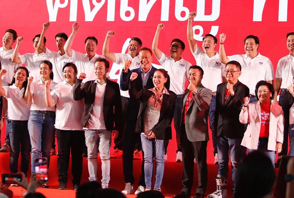Paethongtarn_led_a_team_of_MP_candidates_for_Bangkok_Pheuthai_boarded_an_EV_convoy_to_apply_for_elections_SPACEBAR_Thum_8fc2289ce0.jpeg