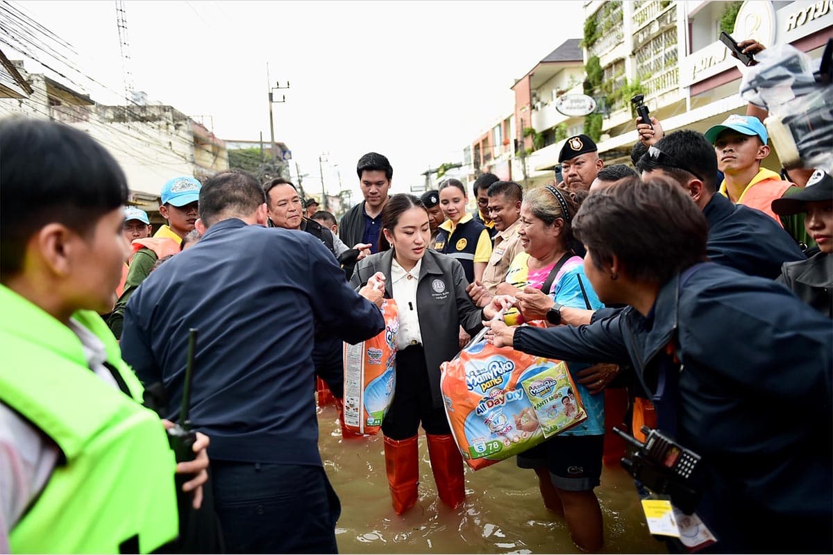 Paetongtarn_Nakornsrithammarat_Flood_SPACEBAR_Photo03_582dcae8ca.jpg