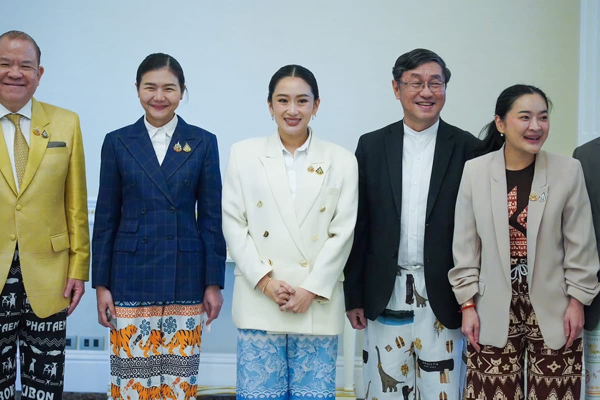 Paetongtarn_Soft_Power_Strategy_Committee_Pants_with_provincial_identity_patterns_SPACEBAR_Photo00_edb76e08a4.jpg