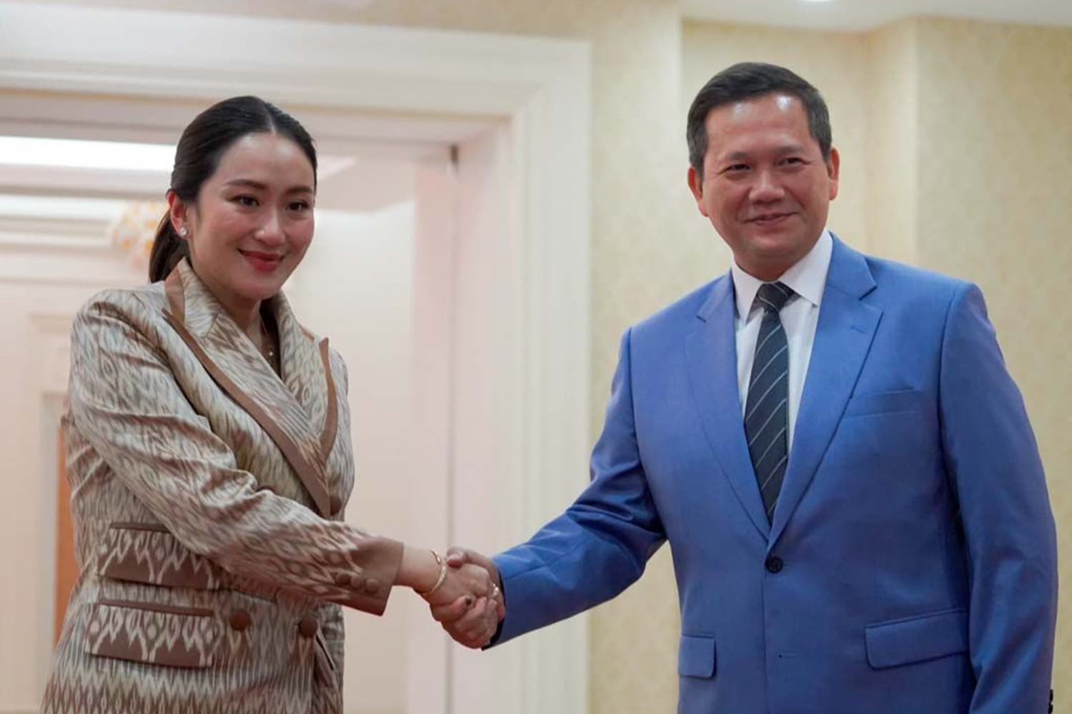 Paetongtarn_shinawatra_Hun_Manet_Relationship_Thaksin_Hunsen_SPACEBAR_Hero_a083035dda.jpg